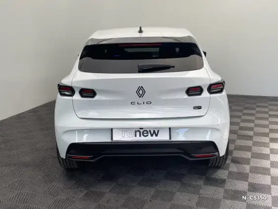 RENAULT CLIO VI - voiture de démonstration - Photo 6
