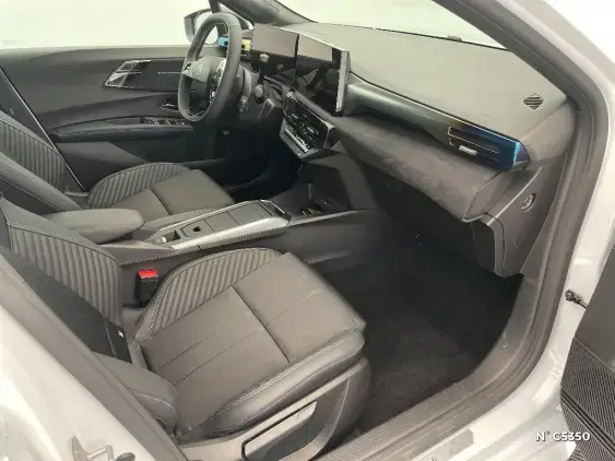 RENAULT CLIO VI - voiture de démonstration - Photo 10
