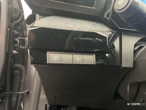 RENAULT CLIO VI - voiture de démonstration - Photo 15