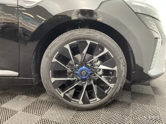 RENAULT CLIO V - voiture de démonstration - Photo 8