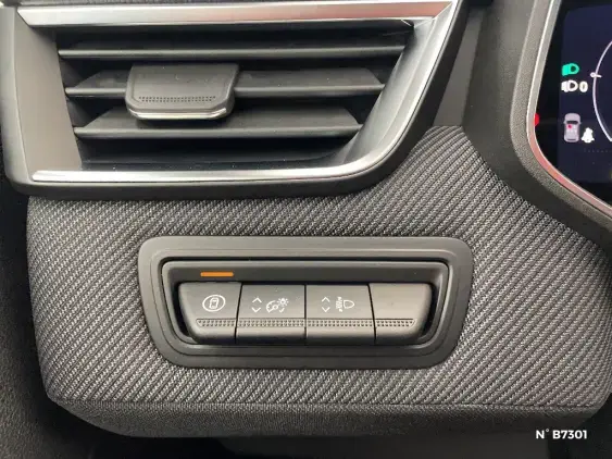 RENAULT CLIO V - voiture de démonstration - Photo 15