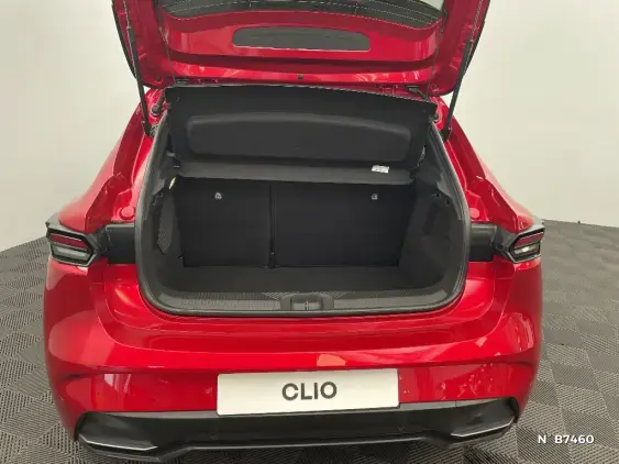 RENAULT CLIO VI - voiture de démonstration - Photo 4