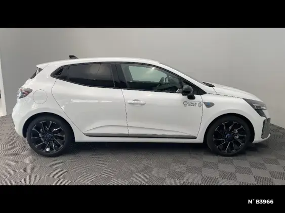 RENAULT CLIO V - voiture de démonstration - Photo 5