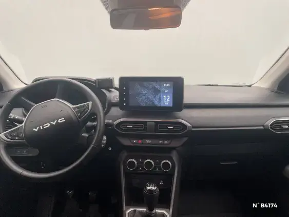 DACIA SANDERO III - voiture de démonstration - Photo 9