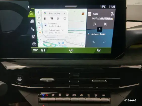 RENAULT CLIO VI - voiture de démonstration - Photo 13