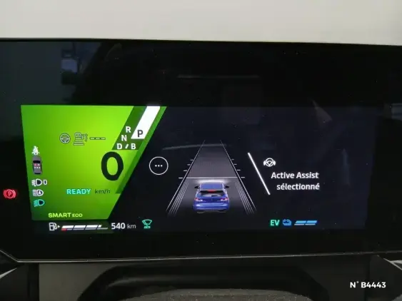 RENAULT CLIO VI - voiture de démonstration - Photo 12