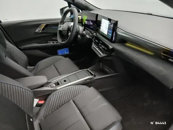 RENAULT CLIO VI - voiture de démonstration - Photo 10