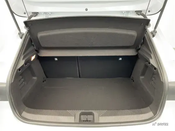 RENAULT CLIO VI - voiture de démonstration - Photo 7