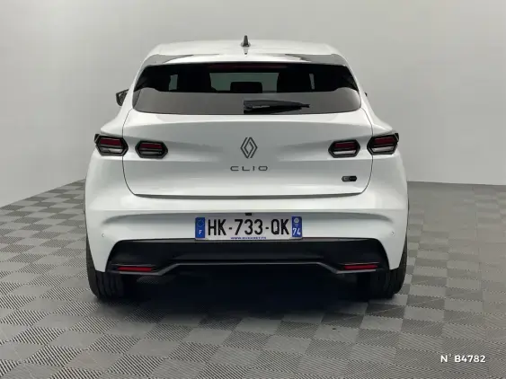 RENAULT CLIO VI - voiture de démonstration - Photo 6