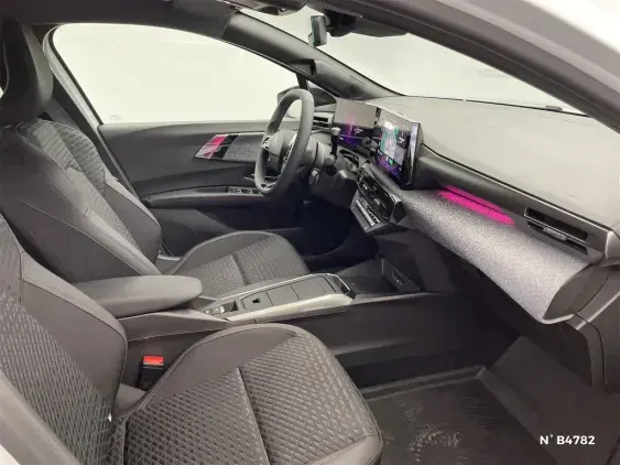 RENAULT CLIO VI - voiture de démonstration - Photo 10