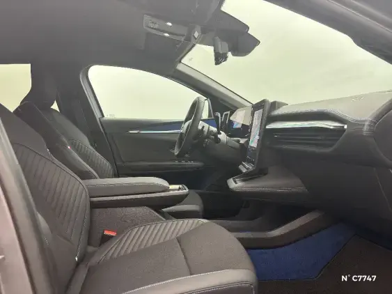 RENAULT MEGANE V - voiture de démonstration - Photo 10