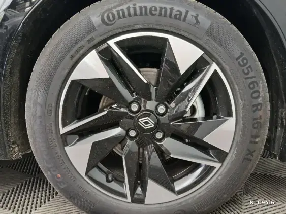 RENAULT CLIO VI - voiture de démonstration - Photo 8
