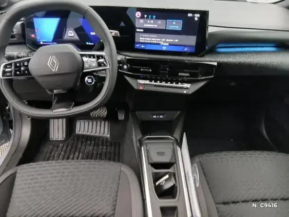 RENAULT CLIO VI - voiture de démonstration - Photo 9