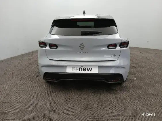 RENAULT CLIO VI - voiture de démonstration - Photo 6