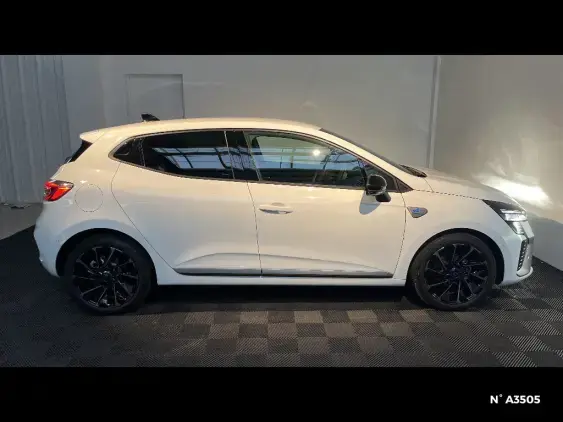 RENAULT CLIO V - voiture de démonstration - Photo 5