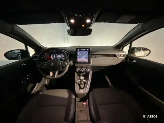 RENAULT CLIO V - voiture de démonstration - Photo 9