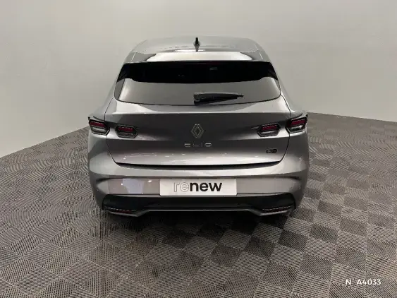 RENAULT CLIO VI - voiture de démonstration - Photo 6