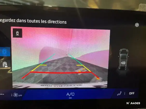 RENAULT CLIO VI - voiture de démonstration - Photo 14