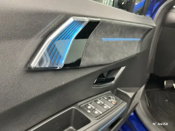 RENAULT CLIO VI - voiture de démonstration - Photo 28