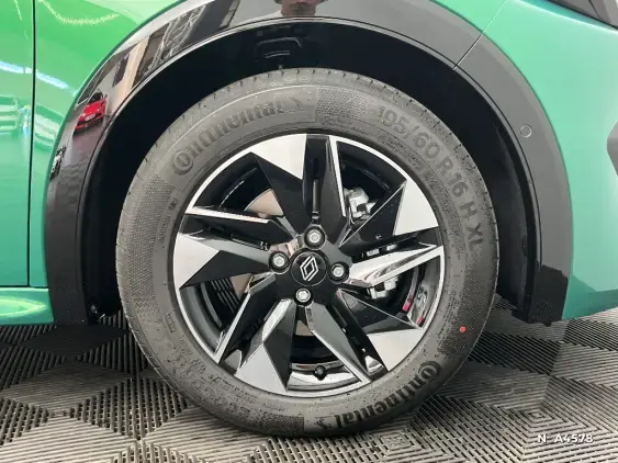 RENAULT CLIO VI - voiture de démonstration - Photo 8