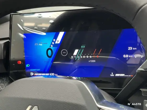 RENAULT CLIO VI - voiture de démonstration - Photo 12