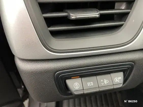 RENAULT CAPTUR II - voiture de démonstration - Photo 15