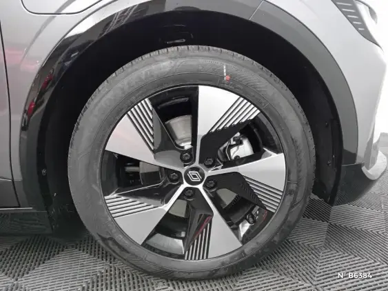 RENAULT MEGANE V - voiture de démonstration - Photo 8