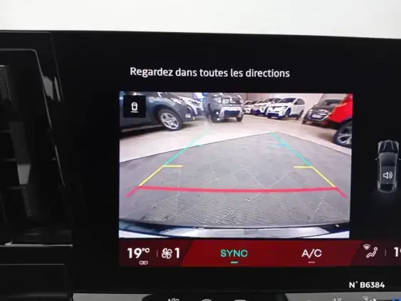 RENAULT MEGANE V - voiture de démonstration - Photo 14