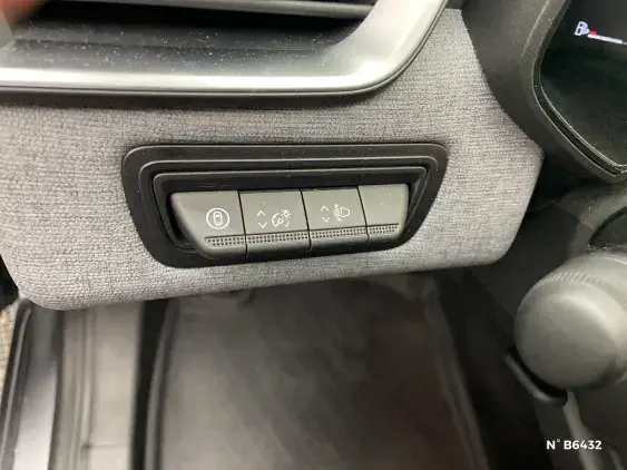 RENAULT CLIO V - voiture de démonstration - Photo 15