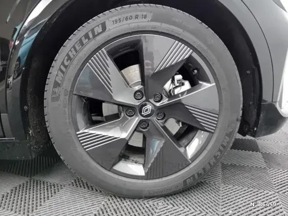 RENAULT MEGANE V - voiture de démonstration - Photo 8