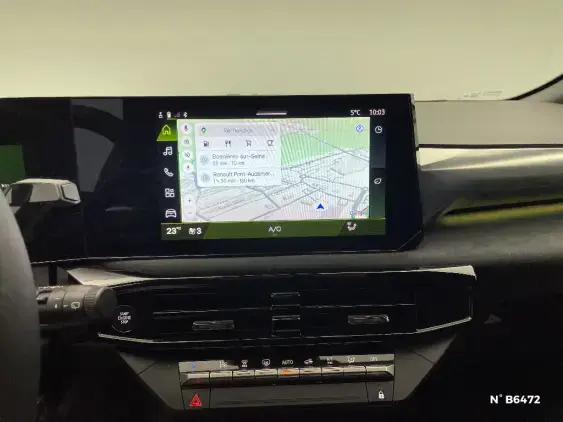 RENAULT CLIO VI - voiture de démonstration - Photo 13