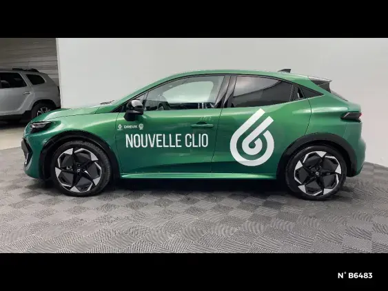RENAULT CLIO VI - voiture de démonstration - Photo 2