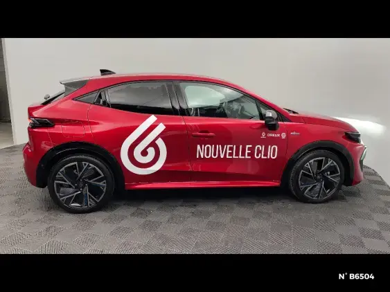 RENAULT CLIO VI - voiture de démonstration - Photo 5