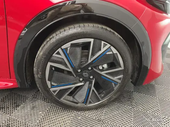 RENAULT CLIO VI - voiture de démonstration - Photo 8