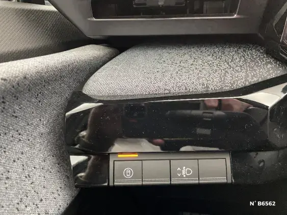 RENAULT CLIO VI - voiture de démonstration - Photo 15