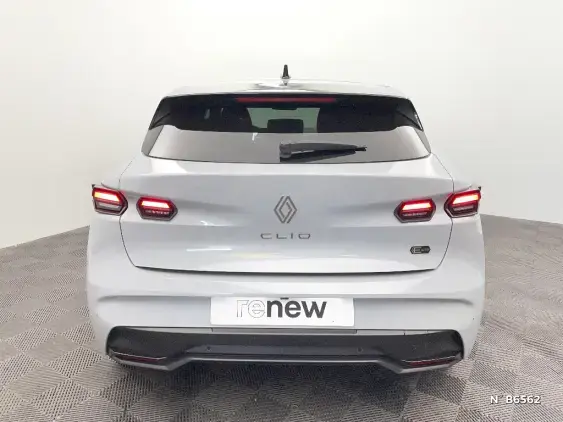 RENAULT CLIO VI - voiture de démonstration - Photo 6