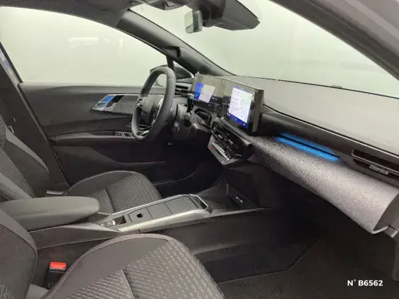 RENAULT CLIO VI - voiture de démonstration - Photo 10