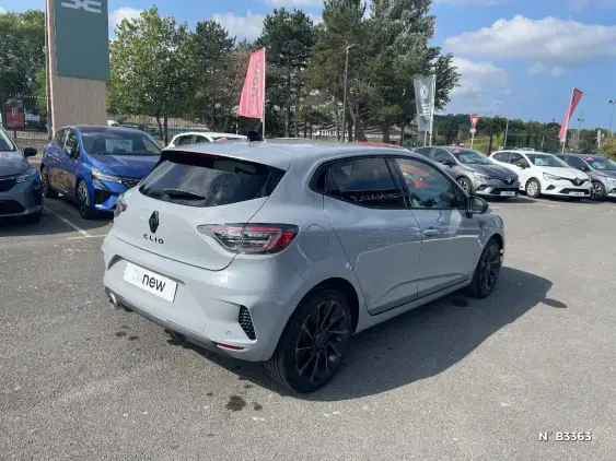 RENAULT CLIO V - voiture de démonstration - Photo 4