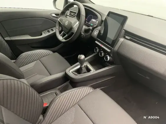 RENAULT CLIO V - voiture de démonstration - Photo 10