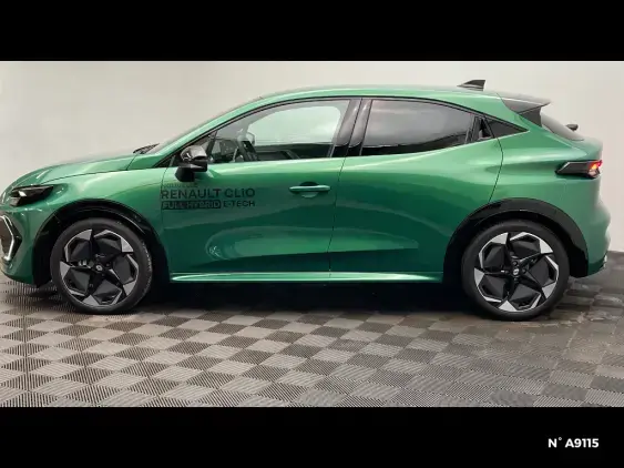 RENAULT CLIO VI - voiture de démonstration - Photo 2