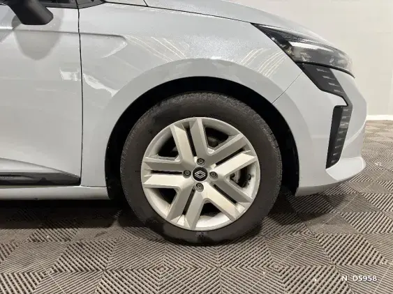 RENAULT CLIO V - voiture de démonstration - Photo 8