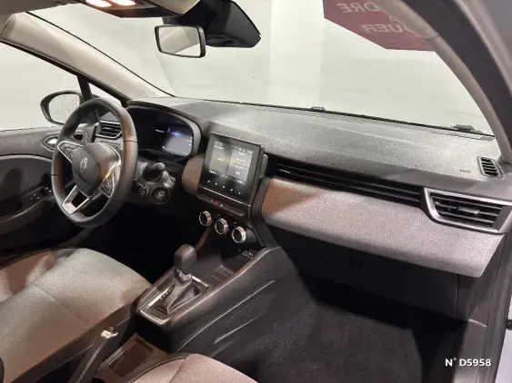 RENAULT CLIO V - voiture de démonstration - Photo 10