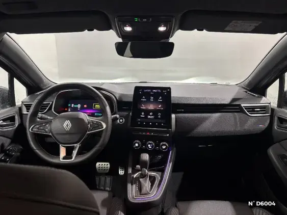 RENAULT CLIO V - voiture de démonstration - Photo 9