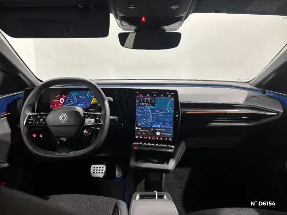 RENAULT MEGANE V - voiture de démonstration - Photo 9