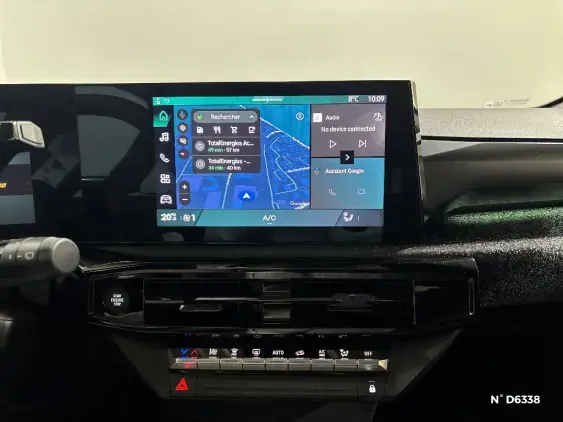 RENAULT CLIO VI - voiture de démonstration - Photo 13