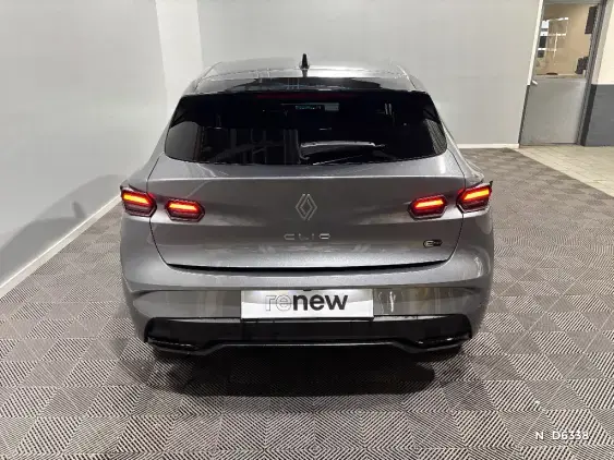 RENAULT CLIO VI - voiture de démonstration - Photo 6