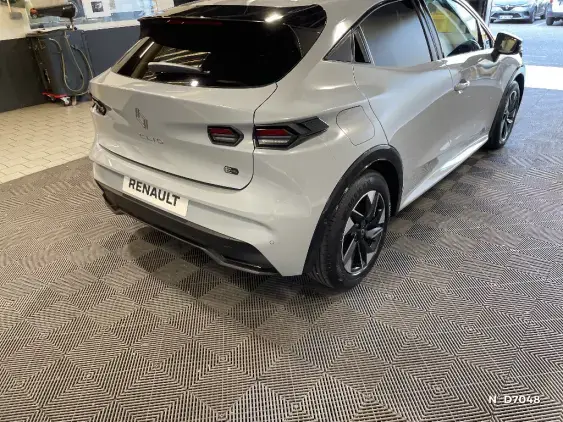 RENAULT CLIO VI - voiture de démonstration - Photo 4