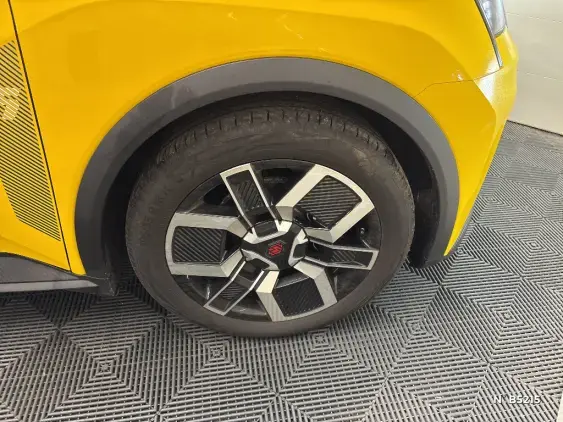 RENAULT 5 III - voiture de démonstration - Photo 8