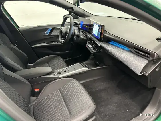 RENAULT CLIO VI - voiture de démonstration - Photo 10