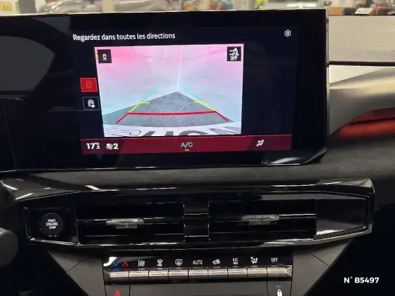 RENAULT CLIO VI - voiture de démonstration - Photo 13